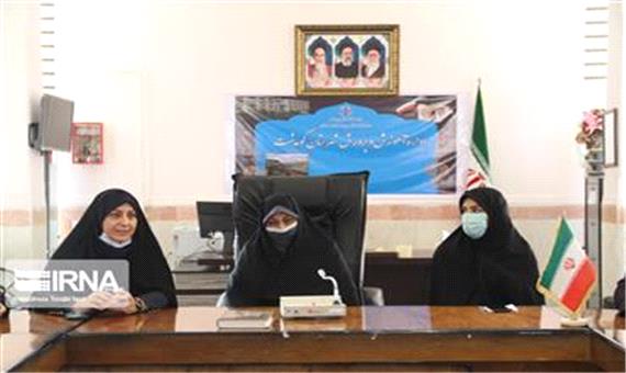 نشست صمیمانه معاون رییس جمهور با بانوان شاغل شهرستان کوهدشت