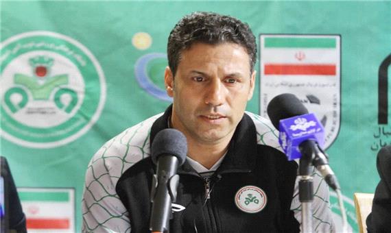 سرمربی ذوب آهن: شرایط نامناسب زمین اجازه بازی تاکتیکی را به ما نداد