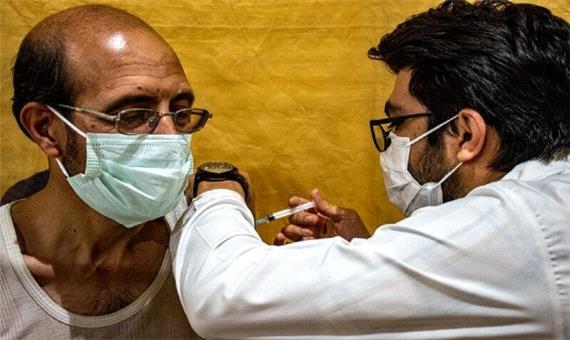 تزریق نوبت سوم واکسن کرونا برای افراد بالای 40 سال در اصفهان