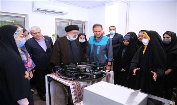 رئیس جمهور از شهرک علمی و تحقیقاتی اصفهان بازدید کرد