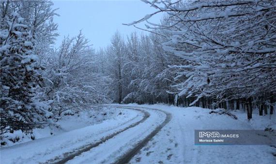 برف و کولاک مناطق غرب و جنوب اصفهان را در برمی‌گیرد/ افزایش 6 درجه‌ای دمای هوا