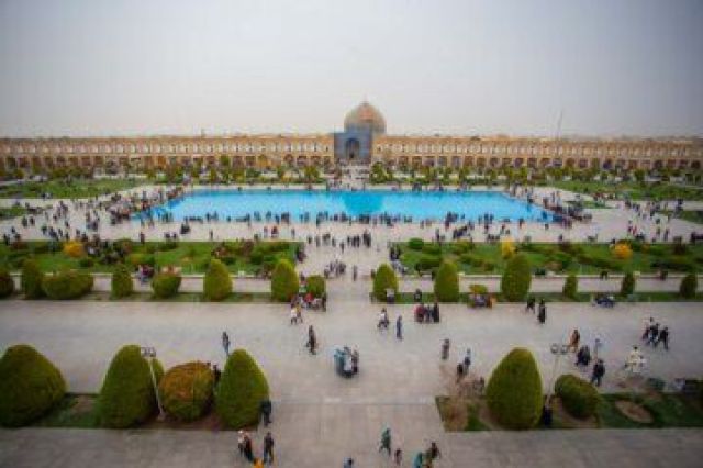 شهر اصفهان را باید به نمایشگاه گردشگری مبدل ساخت