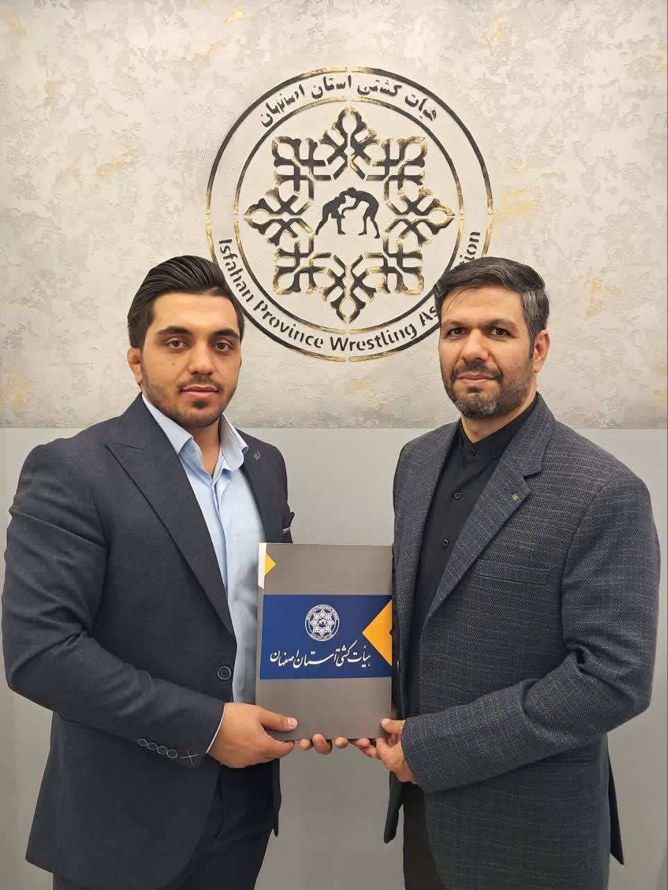 مربی برف انباری، سرمربی تیم کشتی آزاد نوجوانان استان شد