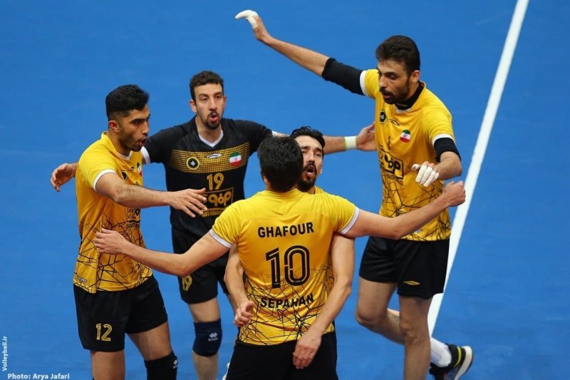 تشکری و صادقی سپاهانی شدند