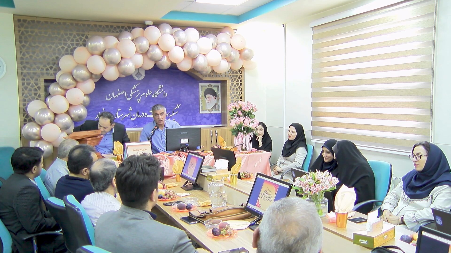 تجلیل از پزشکان برخواری