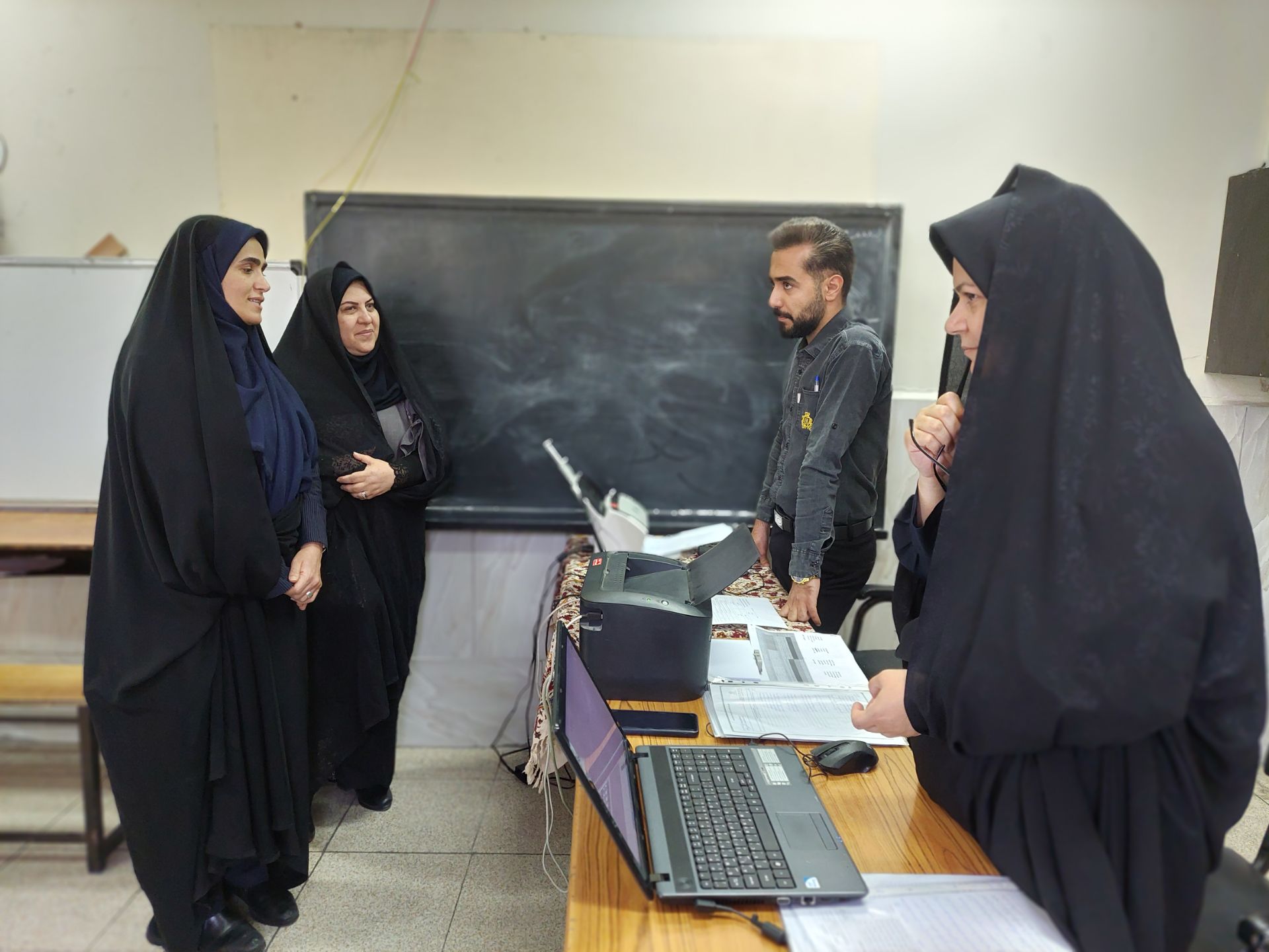 معلم کانون اصلی تحول و تضمین‌کننده کیفیت آموزش است