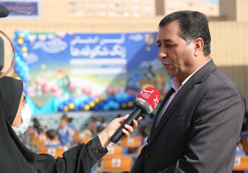 زنگ شکوفه‌ها در استان اصفهان نواخته شد