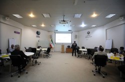برگزاری دوره آموزشی تبیین اصول حقوقی حاکم بر رفتار مدیران بخش عمومی و عوامل وقوع و فراوانی تخلفات مالی و اداری در کیش