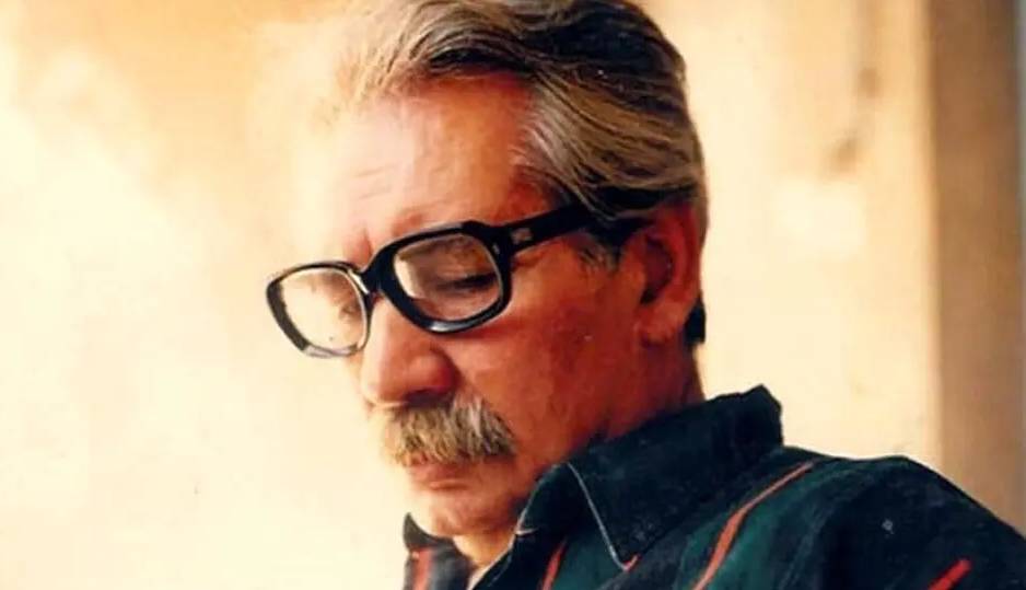 راوی روح زمانه