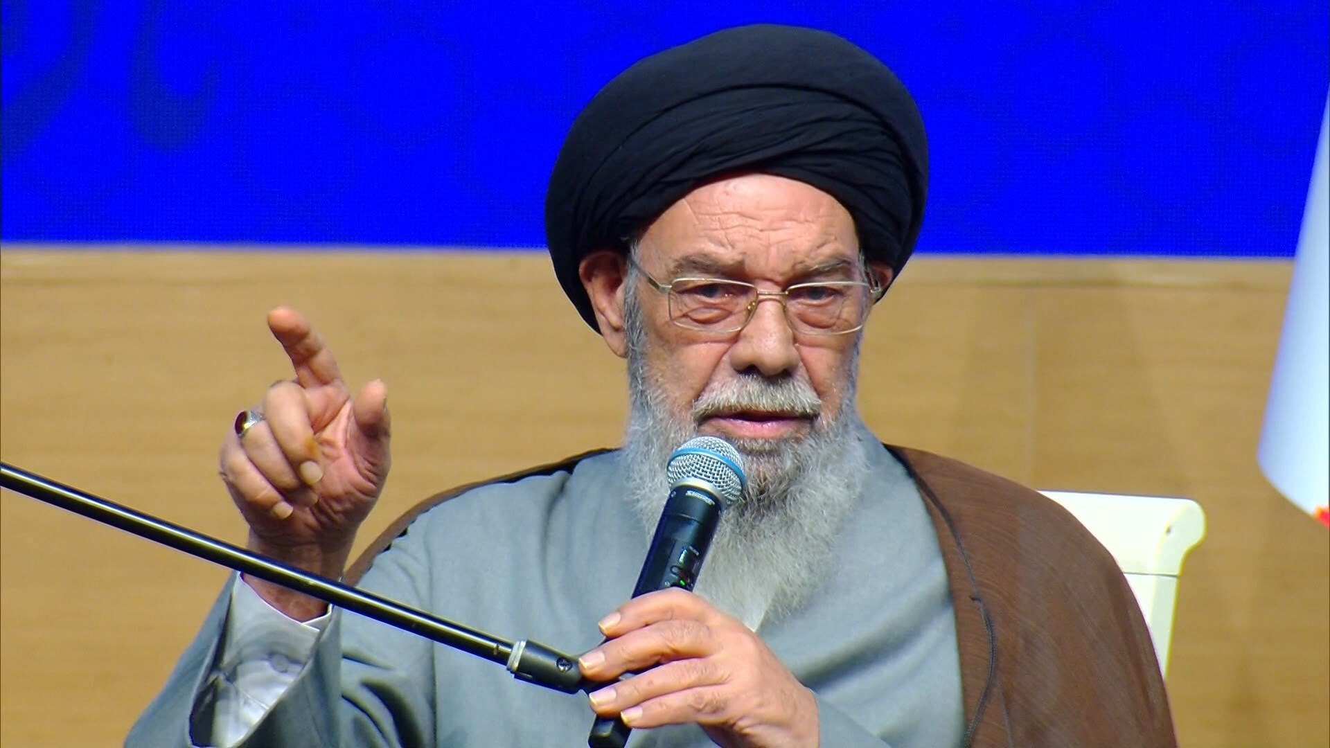 امام جمعه اصفهان: دولت چهاردهم برای حل بحران آب اصفهان گام بردارد