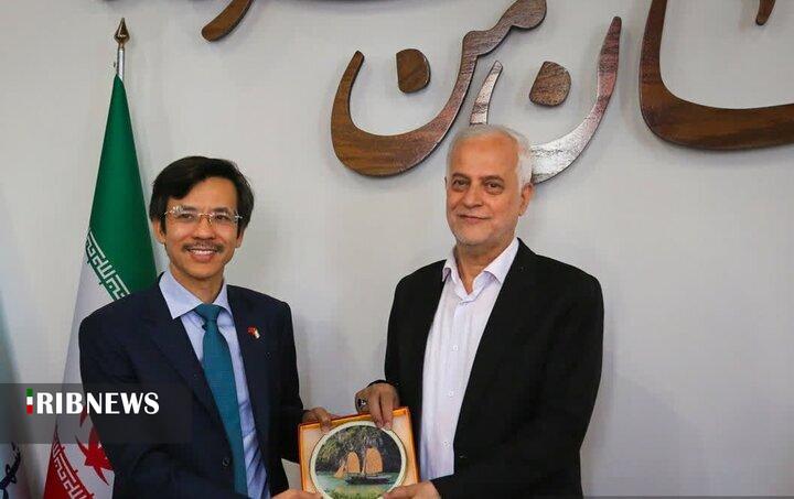 همکاری اصفهان و ویتنام در حوزه انرژی خورشیدی