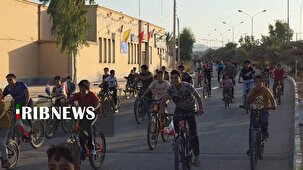 همایش رکابزنان در شهر خور
