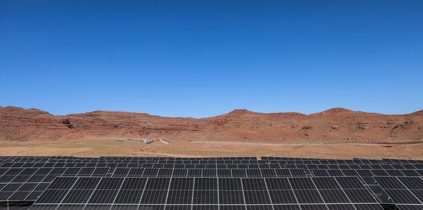 بهره‌برداری از ۱۲طرح نیروگاه خورشیدی در اصفهان