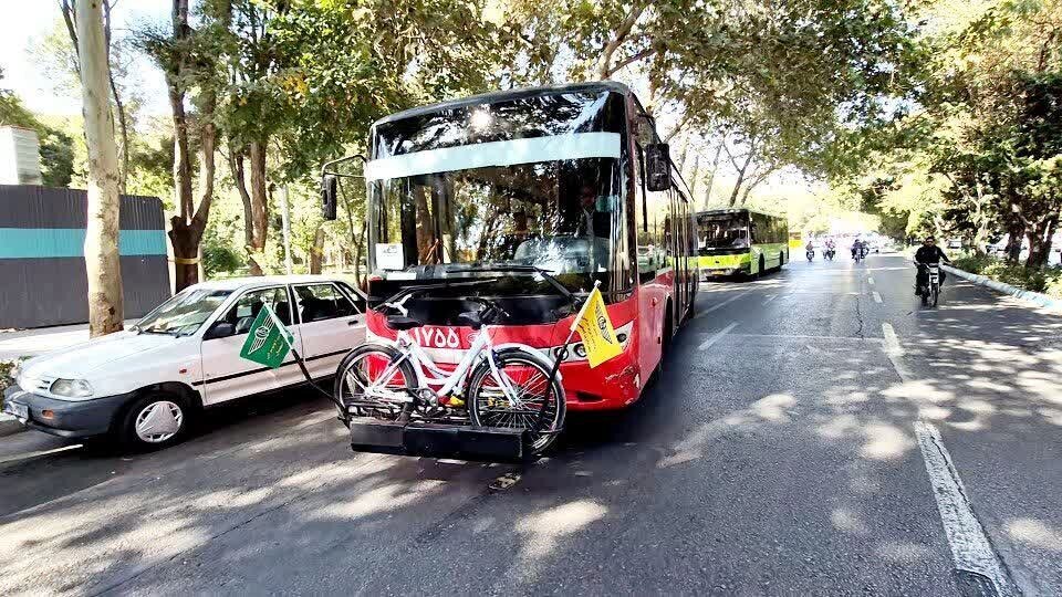 تجهیز اتوبوسهای اصفهان به باربند دوچرخه