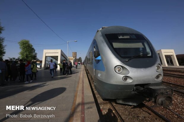 دومین قطار گردشگری مثلث طلایی فردا وارد اصفهان می‌شود