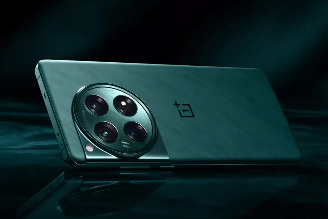 گوشی وان‌پلاس 12 آپدیت بزرگی دریافت کرد و هوشمندتر شد