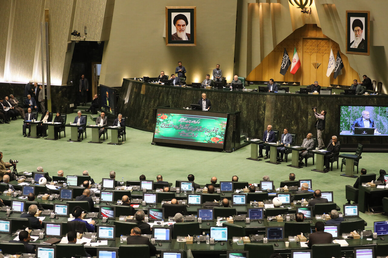 سرمقاله خراسان/ راه سوم؛ «کارآمدی محوری به جای جناح محوری»