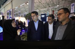 بازدید مدیرعامل سازمان منطقه آزاد کیش از نمایشگاه بین‌المللی «کیش اینوکس»