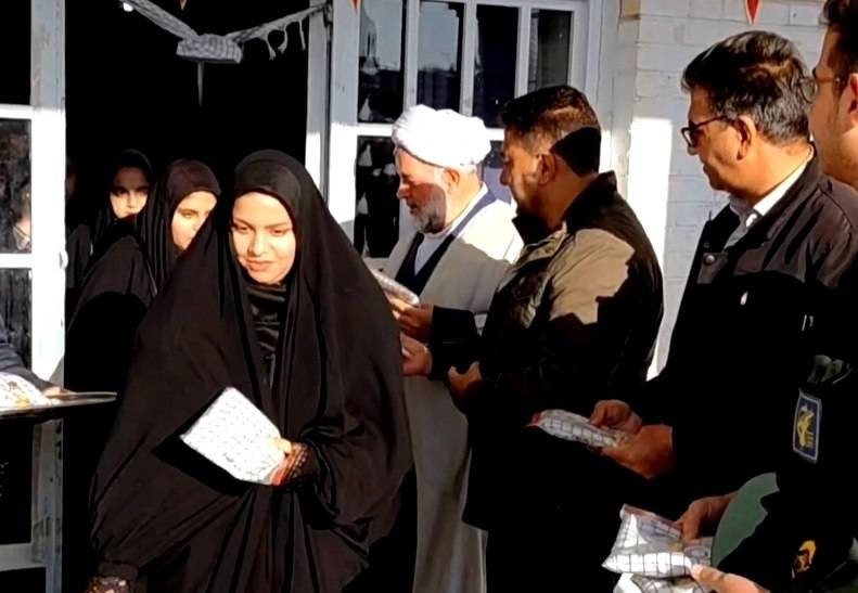 اعزام ۸۰ دانش آموز دختر شهرستان ورزنه به منطقه عملیاتی جنوب