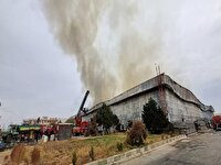 مهار آتش سوزی در کارخانه مقوا سازی در مورچه خورت