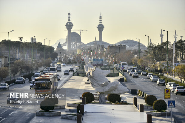 هوای اصفهان همچنان آلوده است؛ ۵ ایستگاه در وضعیت قرمز