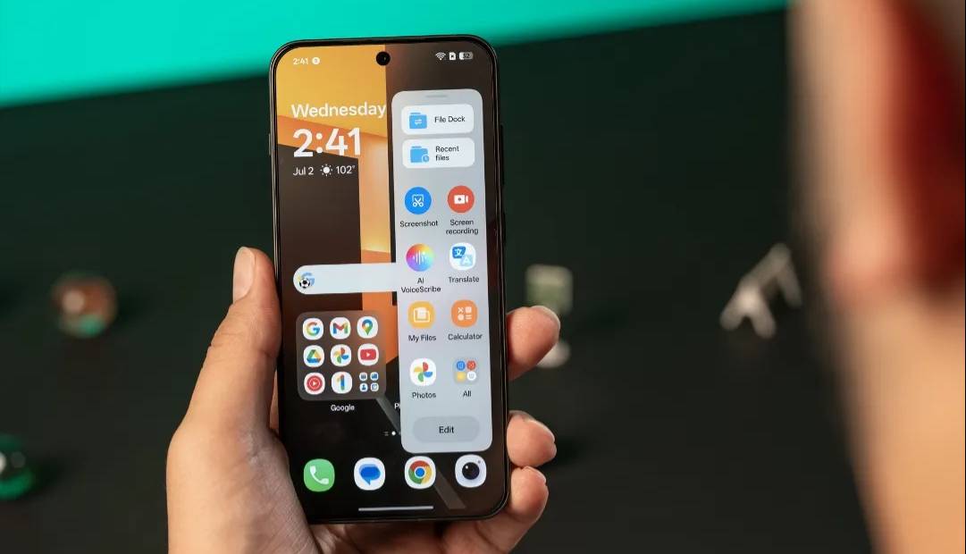 وان‌پلاس گوشی جدیدی با نمایشگر ۱۶۵ هرتز و بدنه باریک می‌سازد