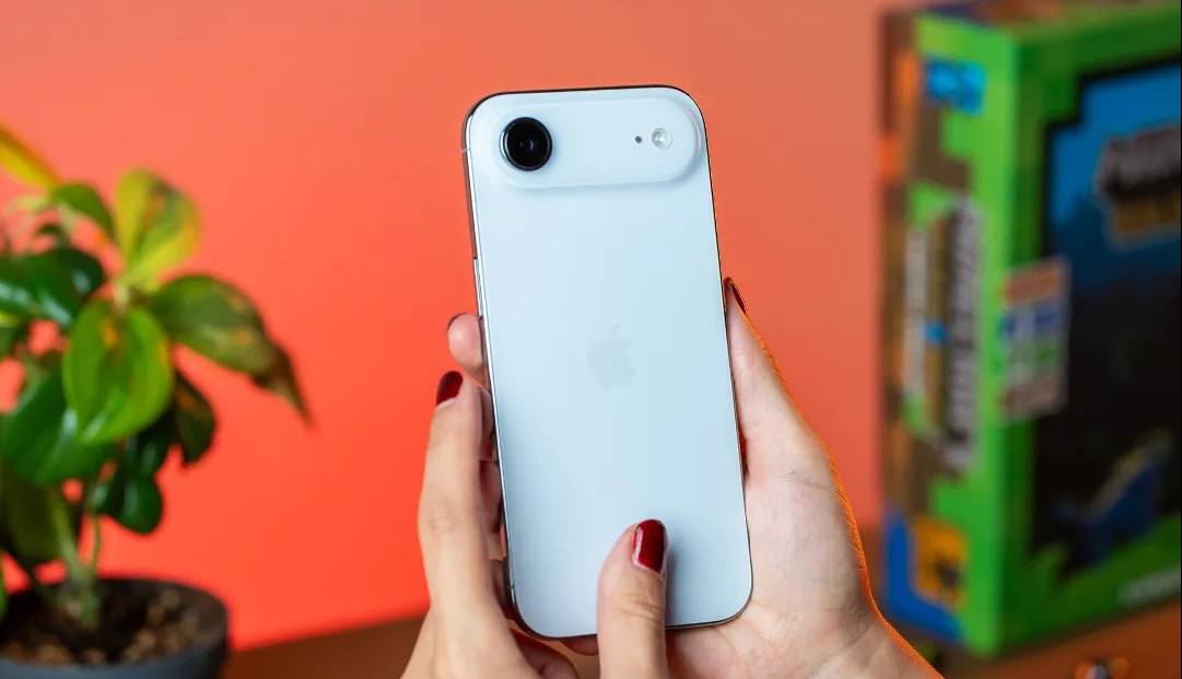 گوشی‌سازان چینی از شکست آیفون ایر درس گرفتند؛ ادعای منابع آگاه