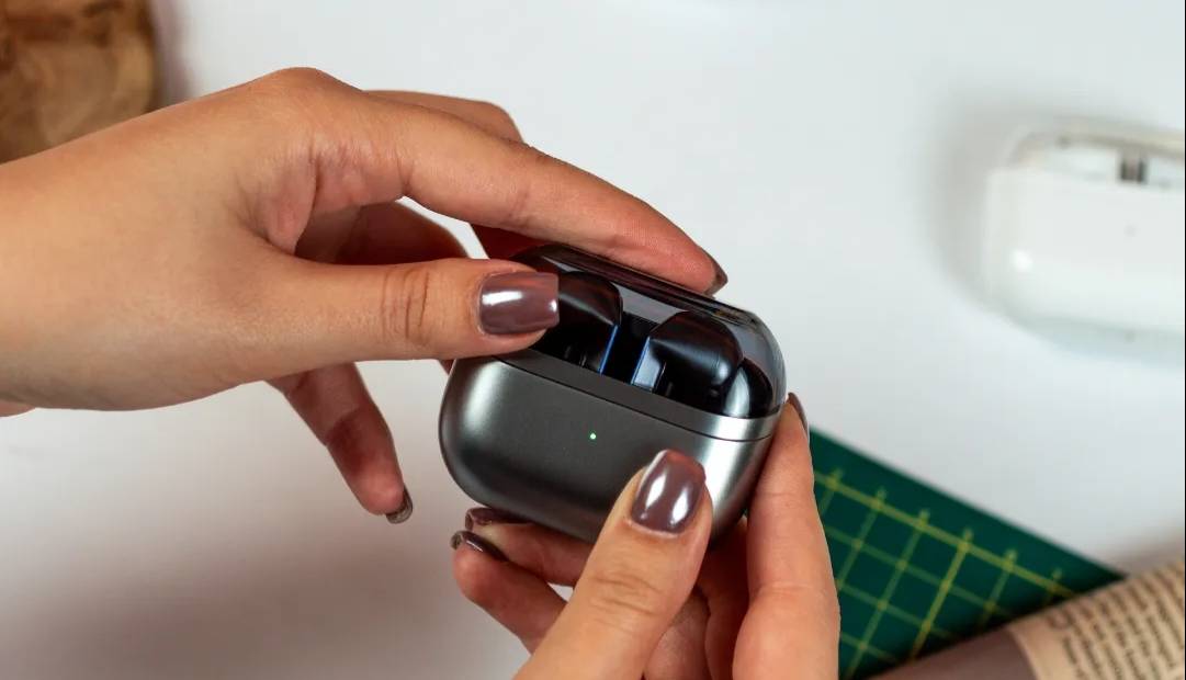 ظرفیت باتری گلکسی بادز ۴ و ۴ پرو لو رفت