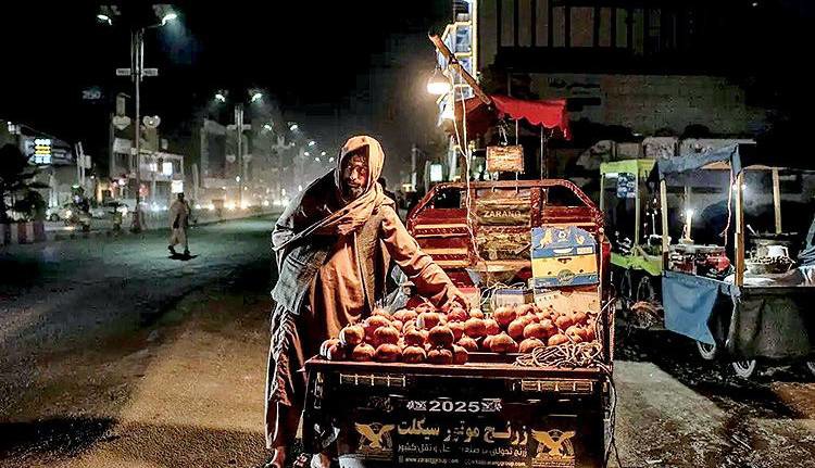 جنگ افغانستان و پاکستان به اقتصاد کشیده شد