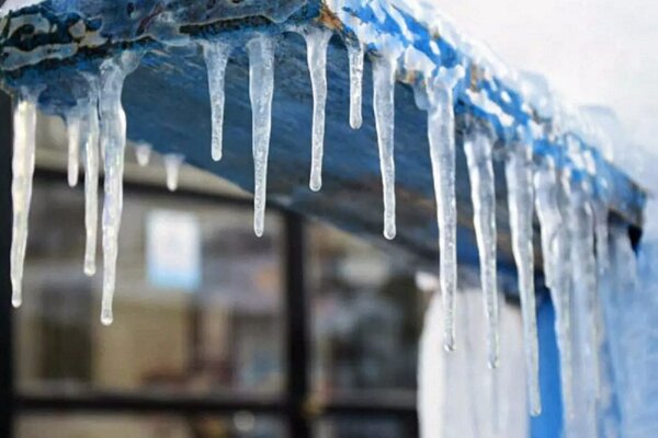 یخبندان در راه استان اصفهان؛ هوا تا ۸ درجه سرد می‌شود