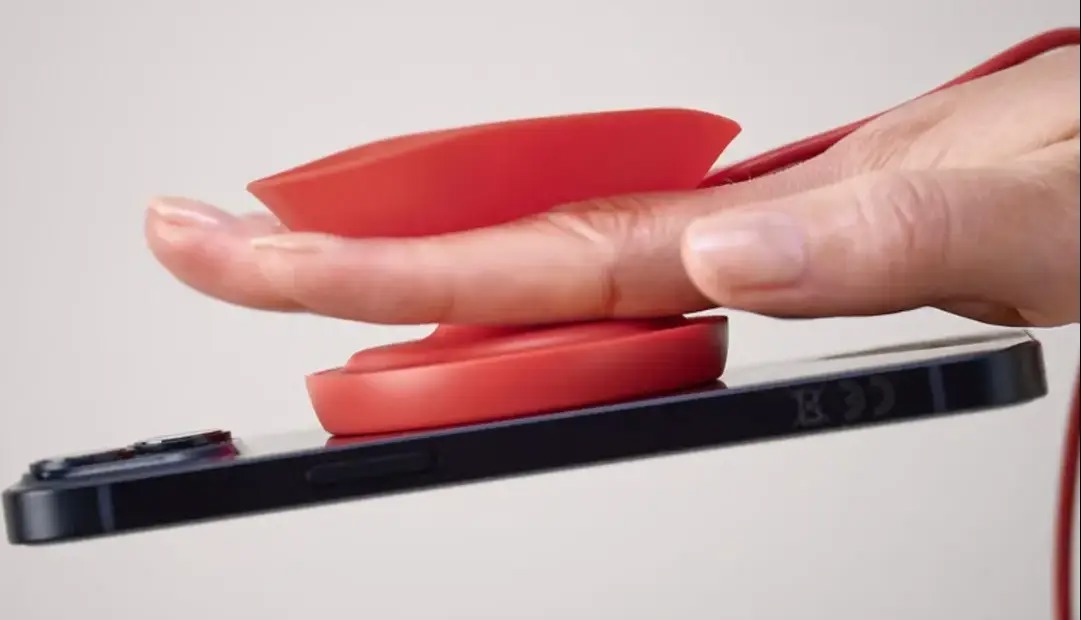 عجیب اما دوست‌داشتنی؛ شارژر بی‌سیم جدید ایکیا رونمایی شد