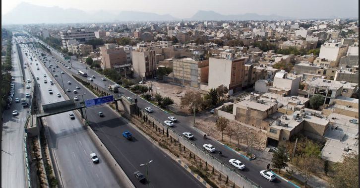 آغاز عملیات اجرایی تعریض کندروی غربی بزرگراه خرازی اصفهان