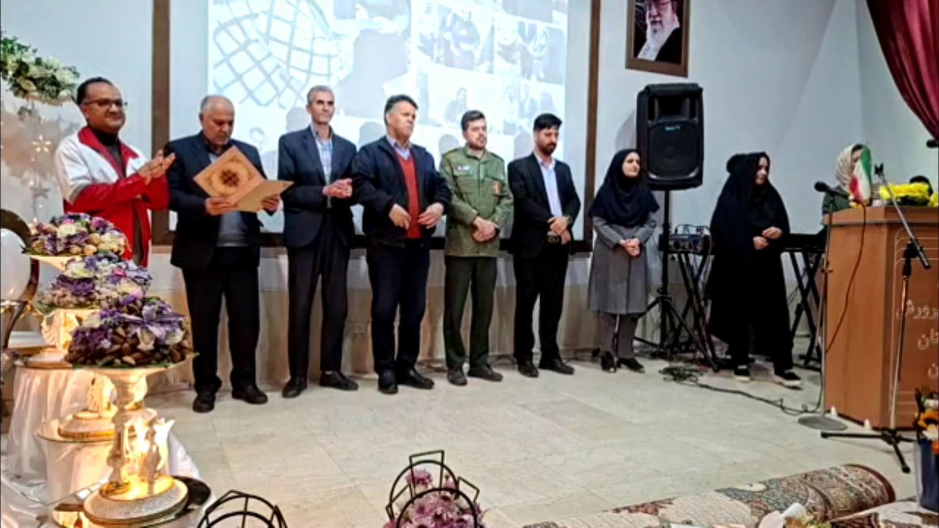 اهدا ۷ سری کمک‌جهیزیه به نوعروسان در فریدن