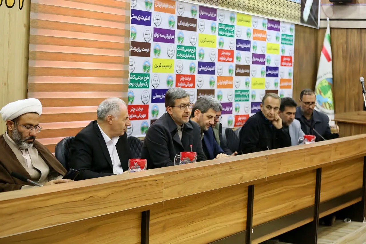 ضرورت فرماندهی واحد و پایداری در طرح‌های درختکاری و زیست‌محیطی