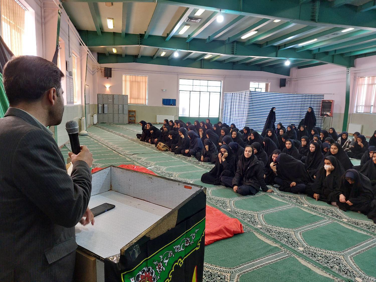 نواخته شدن زنگ قانون در جرقویه