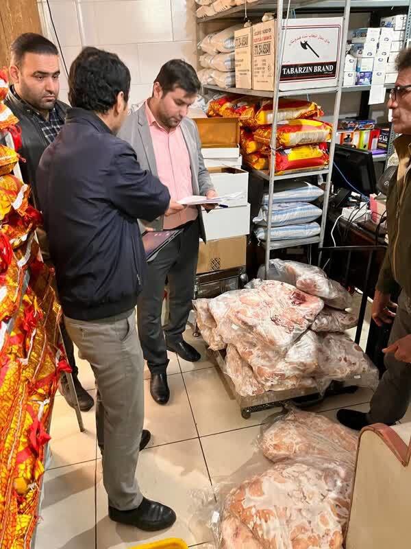 تعطیلی رستوران با تخلف مصرف ۷۰۰ کیلوگرم گوشت فاسد در اصفهان