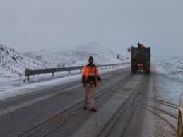 بازگشایی گردنه زنجیرگاه انارک در نایین