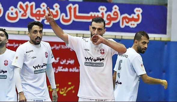 احمدعباسی: جایزه که هیچ، پیامی هم از فدراسیون نگرفتم