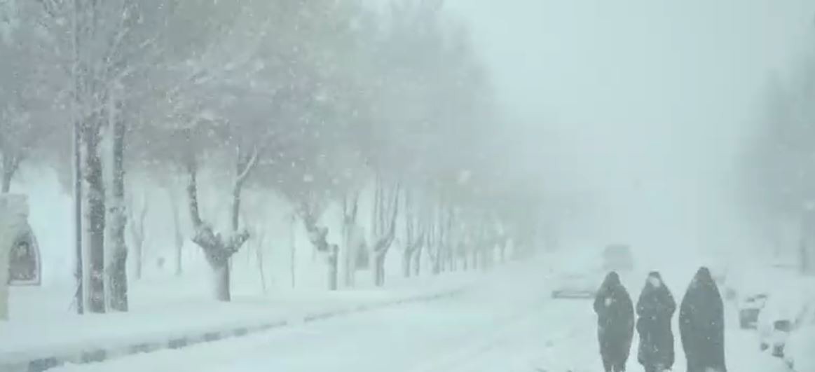 فریدونشهر برفی‌ترین منطقه نصف جهان