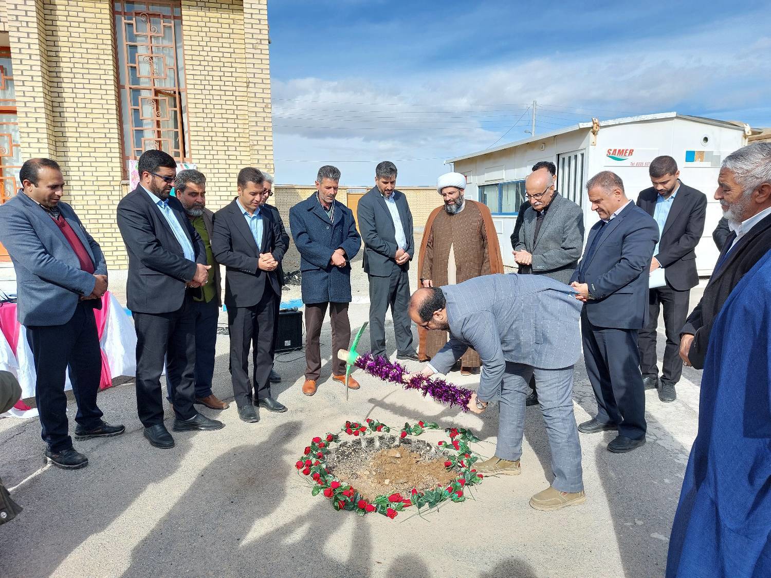 ساخت سه کلاس درس در یک دبستان دخترانه در نصرآباد جرقویه