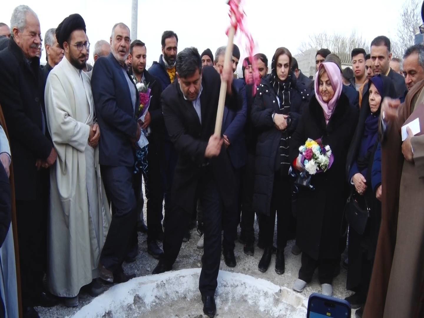 ساخت مدرسه شش کلاسه در روستای کافشان فلاورجان