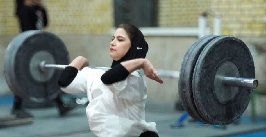 حضور پررنگ بانوان اصفهان در اردوی تیم ملی وزنه برداری