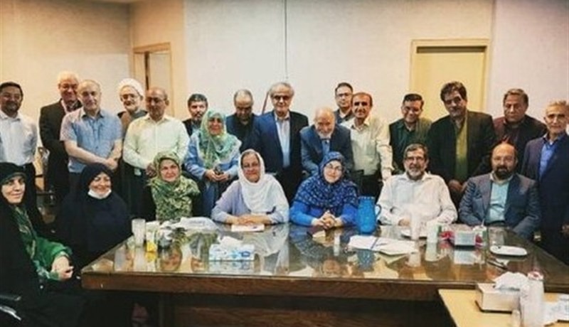 حمله کیهان به بیانیه اصلاح طلبان: جاده‌صاف‌کن آشوب یا کوررنگی سیاسی!