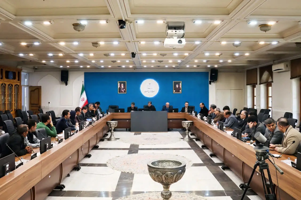 پیگیری فوری مشکلات پروژه ۹۲۰ واحدی مسکن شاهین شهر با حضور استاندار اصفهان