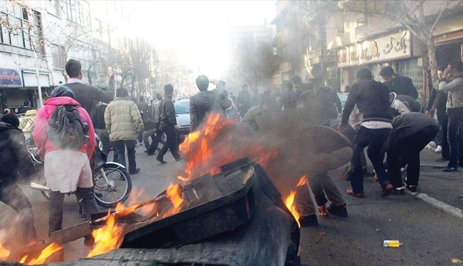 همشهری: پاسخ به ۳ دروغ بزرگ رسانه‌های معاند