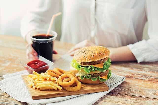 حذف خوراکی های ناسالم، گامی مهمی برای حفظ سلامت