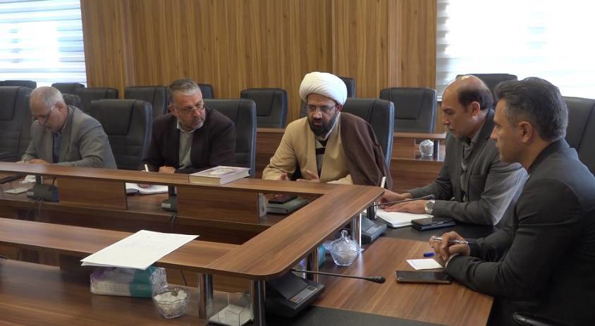 جلسه شورای فرهنگ عمومی  شهرستان بویین میاندشت