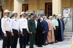 ادای احترام به مقام شامخ شهدا در آغاز چهل وهفتمین سالگرد پیروزی انقلاب اسلامی