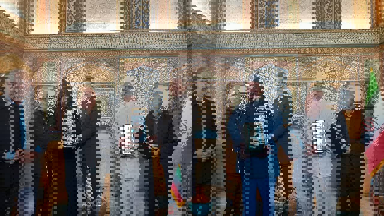 پیشوایان ادیان توحیدی اصفهان با استاندار دیدار کردند