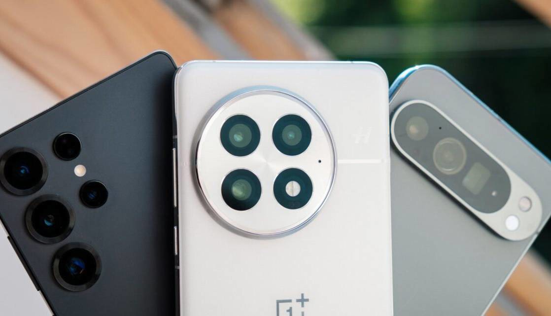 آیا گوشی‌های پرچم‌دار ارزش خرید دارند؟